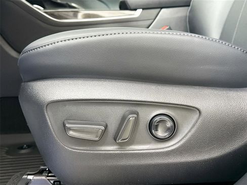 New 2026 Toyota Highlander Limited image 31