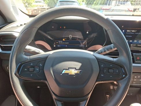 Used 2024 Chevrolet TrailBlazer LT FWD image 18