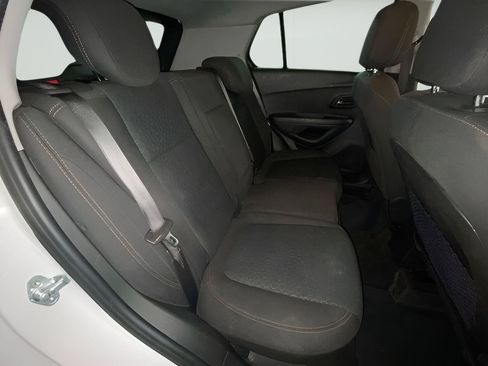 Used 2021 Chevrolet Trax LS w/ Tint and Cruise Package FWD image 14