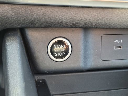 Used 2023 Nissan Rogue SV FWD image 26