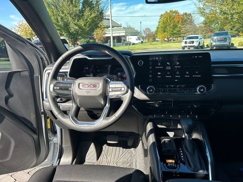 Certified 2024 GMC Canyon Elevation w/ Convenience Package image 13