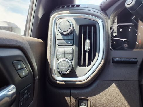 Used 2021 GMC Sierra 3500 Denali w/ Denali Ultimate Package image 29