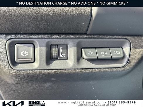 Used 2023 GMC Acadia Denali w/ Denali Technology Package AWD/4WD image 14