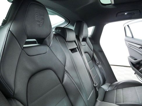 New 2026 Porsche Panamera image 24