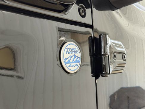 Used 2022 Jeep Wrangler Unlimited Sahara w/ Cold Weather Group image 5