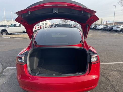 Used 2022 Tesla Model 3 Performance image 9