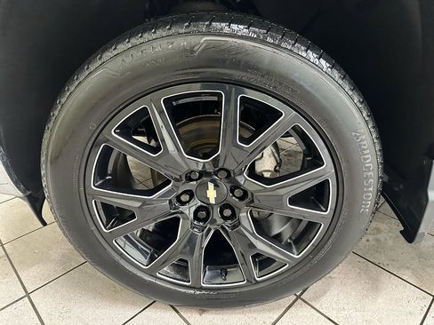 Certified 2023 Chevrolet Silverado 1500 LTZ w/ LTZ Premium Package image 19