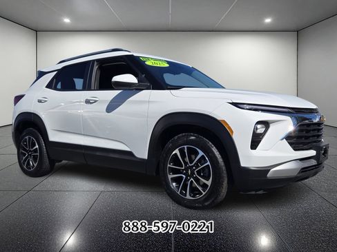 Used 2025 Chevrolet TrailBlazer LT image 7