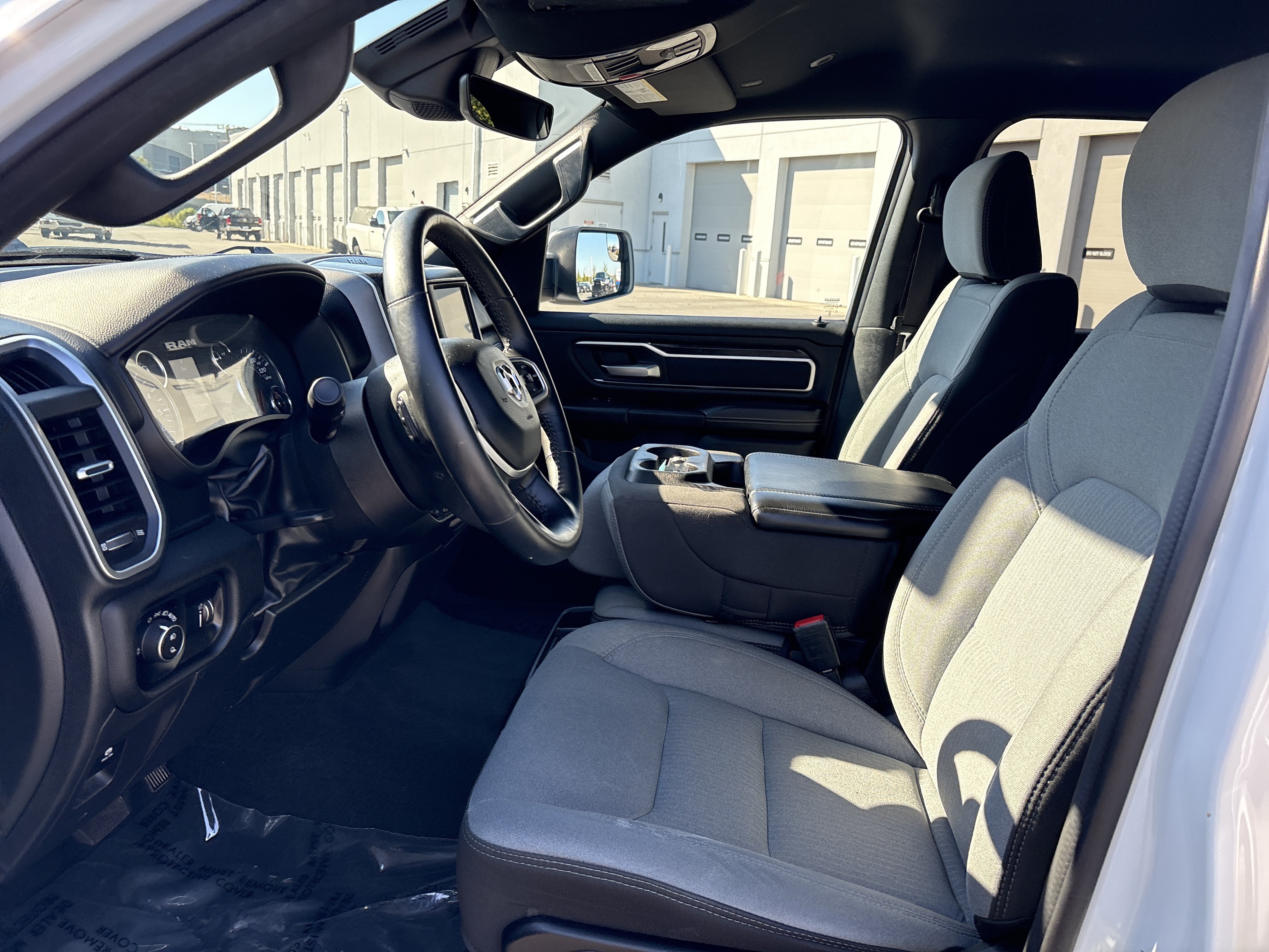 Used 2024 RAM 1500 Big Horn AWD/4WD image 17