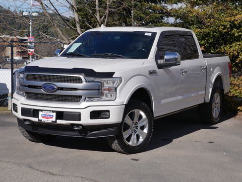 Used 2019 Ford F150 Platinum w/ Equipment Group 701A Luxury image 2