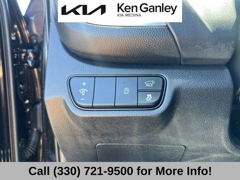 Certified 2025 Kia Seltos EX w/ EX Sunroof Package AWD/4WD image 30