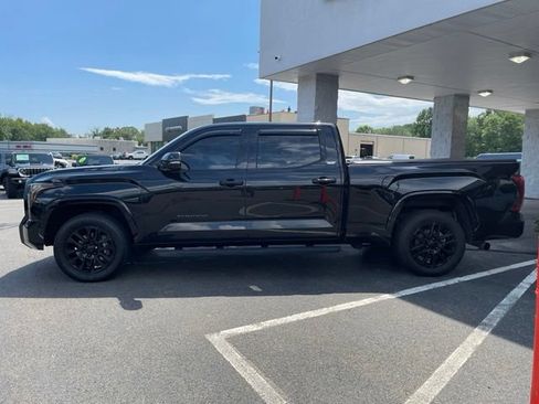 Used 2022 Toyota Tundra Limited AWD/4WD image 8