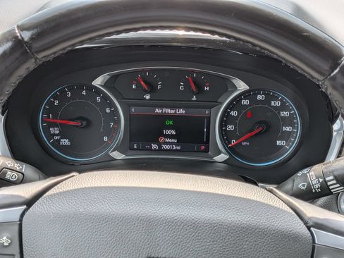 Used 2021 Chevrolet Traverse RS FWD image 21