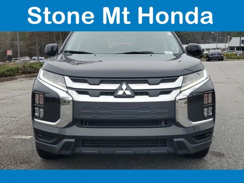 Used 2023 Mitsubishi Outlander Sport image 2