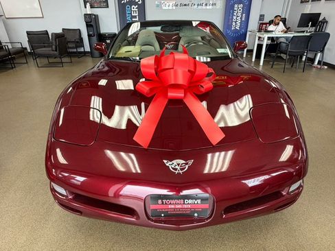 Used 2003 Chevrolet Corvette Convertible w/ Preferred Equipment Group1 RWD image 6