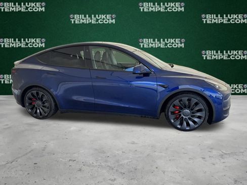 Used 2023 Tesla Model Y Performance image 3