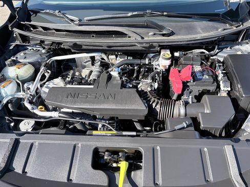 Used 2026 Nissan Rogue S FWD image 23