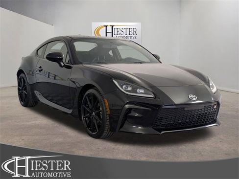 Used 2025 Toyota GR86 Premium image 1