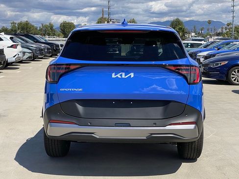 New 2026 Kia Sportage EX FWD image 5