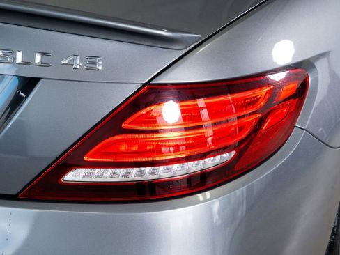 Used 2017 Mercedes-Benz SLC 43 AMG w/ Premium 3 Package image 13