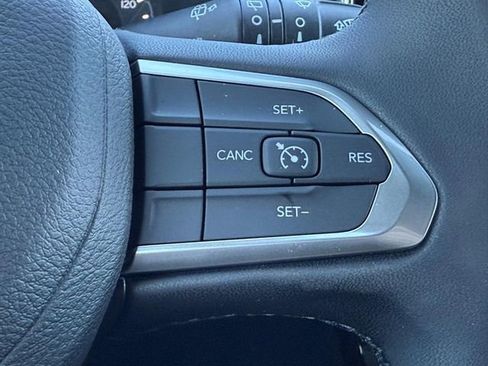 New 2026 Jeep Compass Latitude AWD/4WD image 9