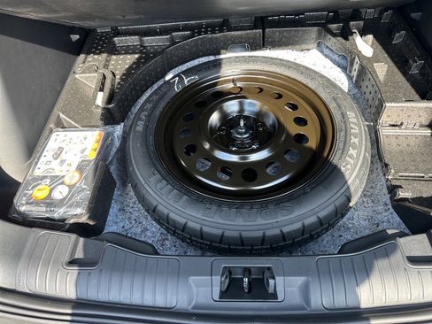 New 2025 Ford Escape ST-Line w/ Tech Pack #1 image 33