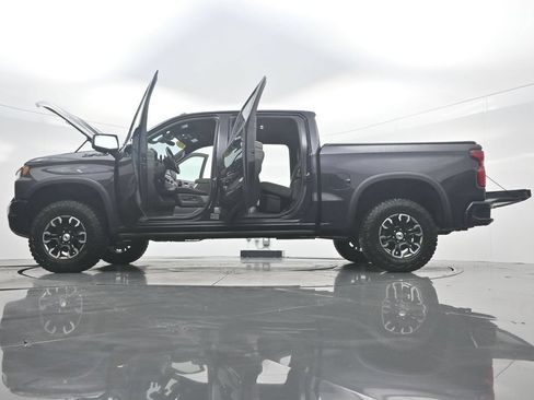 Used 2024 Chevrolet Silverado 1500 ZR2 w/ Technology Package AWD/4WD image 51