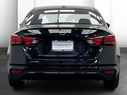 Certified 2025 Nissan Altima 2.5 S image 3