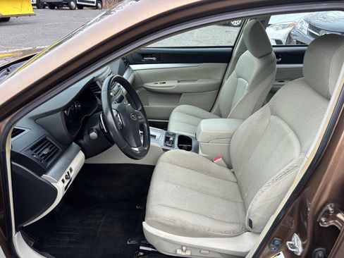 Used 2012 Subaru Legacy 2.5i Premium w/ All-Weather Pkg image 9