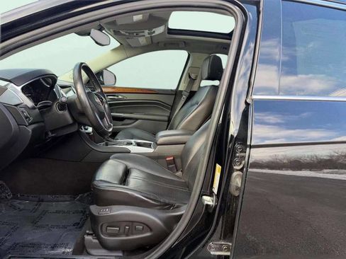 Used 2015 Cadillac SRX Luxury image 9