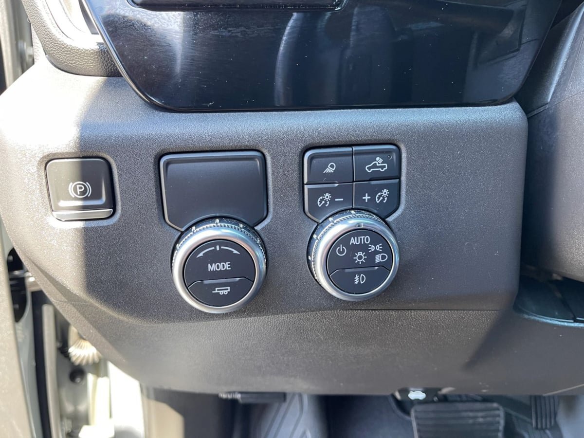 Used 2023 GMC Sierra 1500 SLT w/ SLT Premium Plus Package RWD image 27