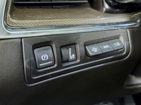 Used 2019 Cadillac XT5 Platinum image 15