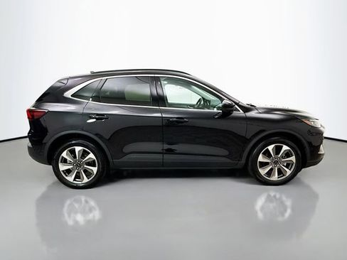 Used 2024 Ford Escape Platinum w/ Premium Technology Package image 8