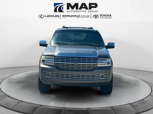 Used 2012 Lincoln Navigator L 4WD image 8
