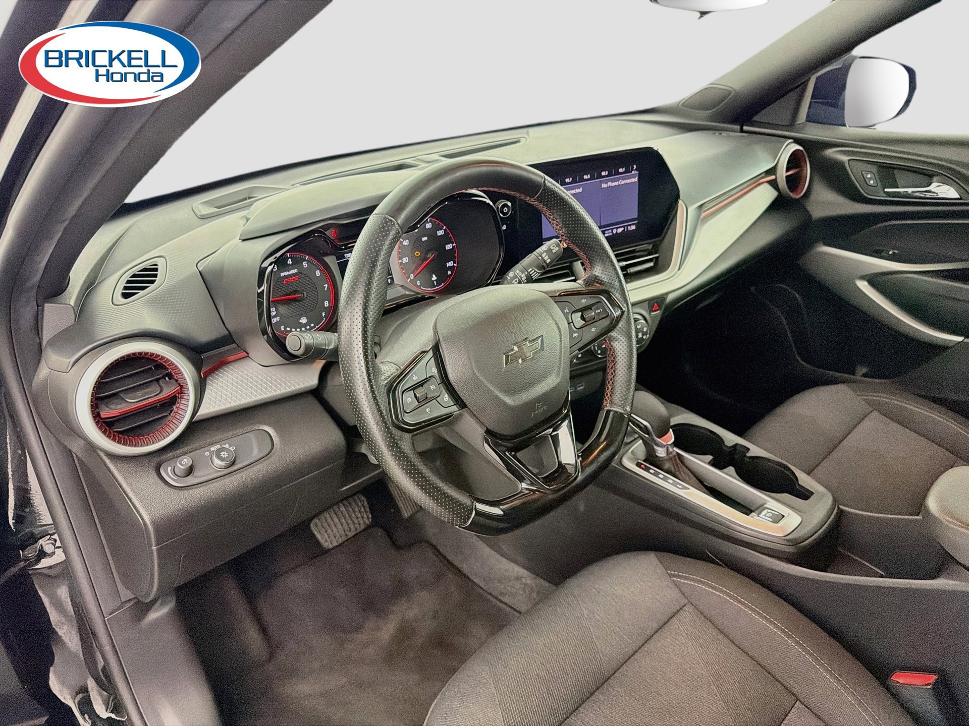 Used 2024 Chevrolet Trax RS FWD image 25