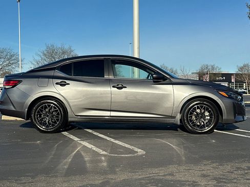 Used 2025 Nissan Sentra S image 3