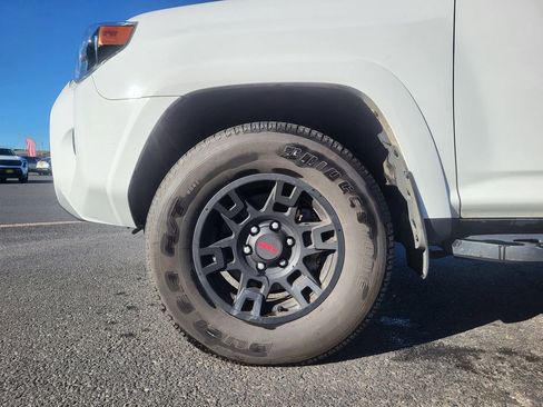 Certified 2023 Toyota 4Runner TRD Off-Road Premium w/ Moonroof Package image 13