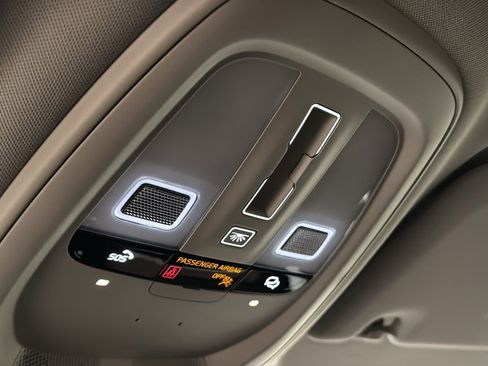 New 2026 Volvo V60 B5 Cross Country Plus w/ Climate Package image 20