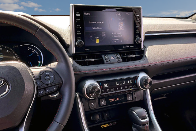 Used 2022 Toyota RAV4 XSE w/ Weather Package AWD/4WD image 9