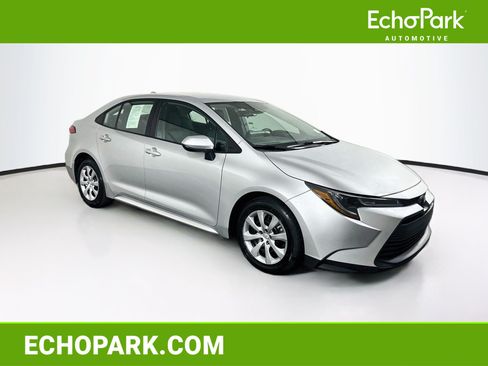 Used 2024 Toyota Corolla LE FWD image 1