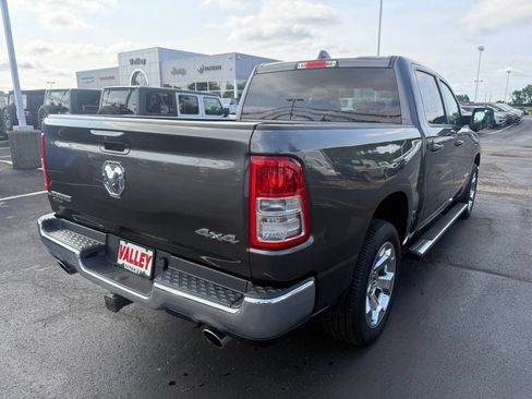 Used 2022 RAM 1500 Big Horn AWD/4WD image 3