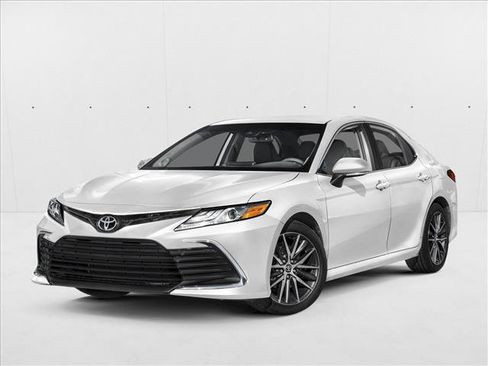 Used 2023 Toyota Camry XLE w/ Navigation Package image 1