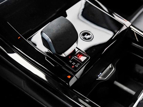 Used 2025 Land Rover Range Rover Sport Dynamic SE image 49