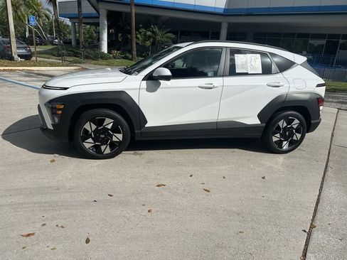 Used 2025 Hyundai Kona SEL FWD image 15