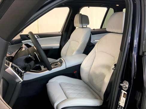 New 2026 BMW X5 xDrive40i w/ M Sport Package image 9