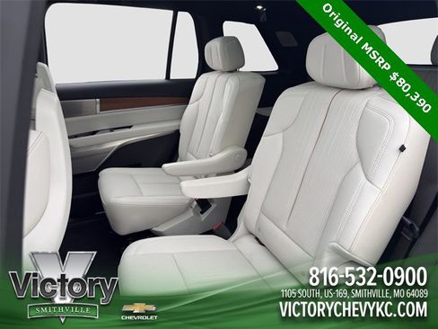 Used 2026 Cadillac Vistiq Sport image 13