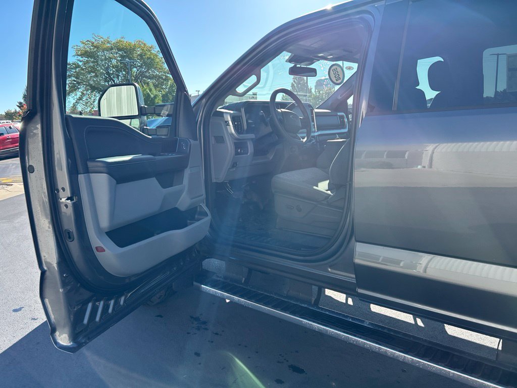 New 2026 Ford F250 XLT w/ XLT Premium Package AWD/4WD image 9