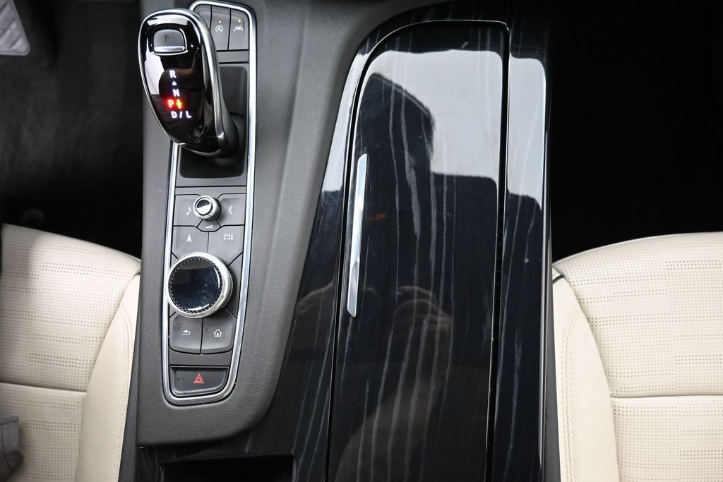 Used 2023 Cadillac Escalade Sport w/ Touring Package AWD/4WD image 18