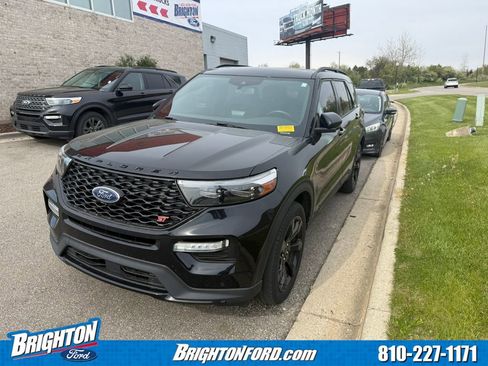 Used 2023 Ford Explorer ST w/ Equipment Group 401A AWD/4WD image 3