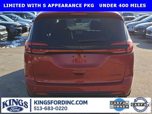 Used 2026 Chrysler Pacifica Limited w/ S Appearance Package image 4